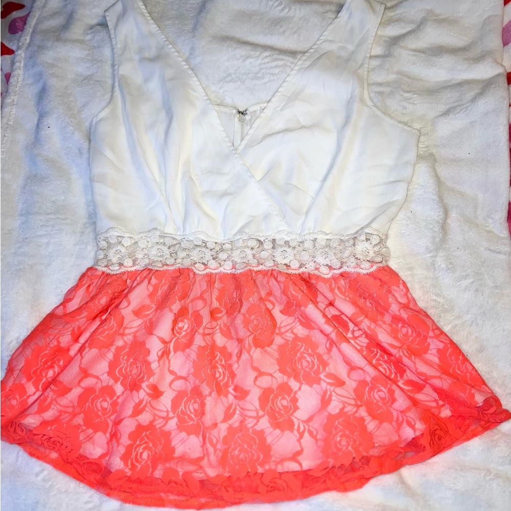 NWOT White & Neon Pink Peplum Top